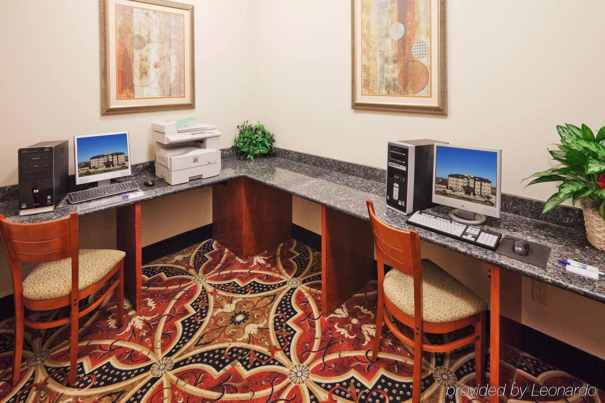 Holiday Inn Express Hotel And Suites Corsicana I-45 By Ihg Екстер'єр фото